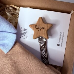 Rankų darbo migduko ir čiulptuko laikiklio rinkinys | NuDedesign