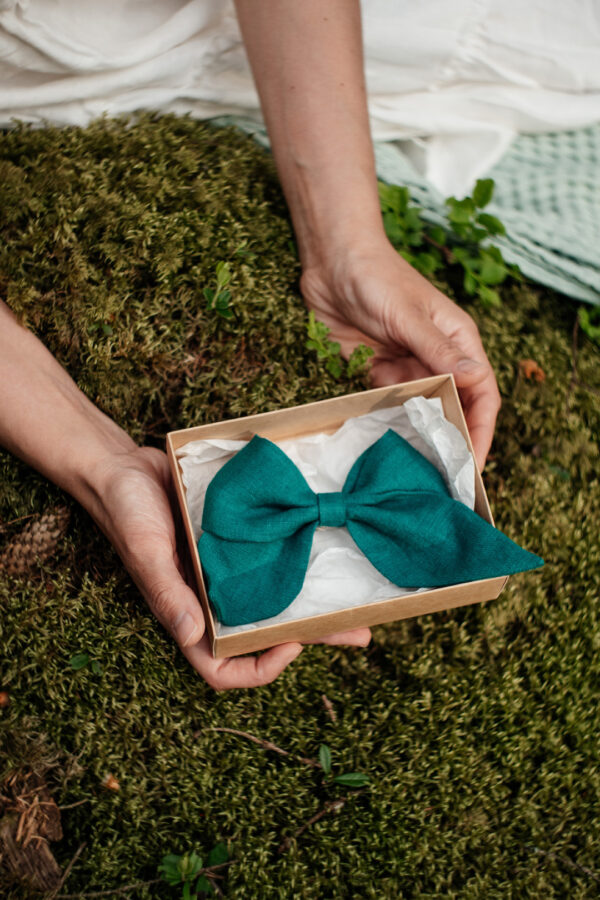 Rankų darbo lininis kaspinas plaukams