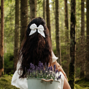 Rankų darbo lininis kaspinas plaukams