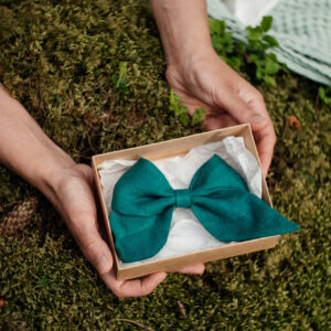 Rankų darbo lininis kaspinas plaukams