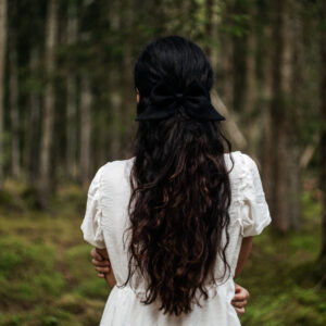 Rankų darbo lininis kaspinas plaukams