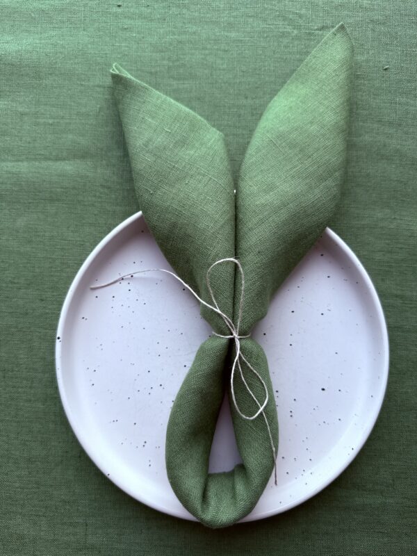 Lininis stalo takelis su servetėlėmis „Pavasaris“